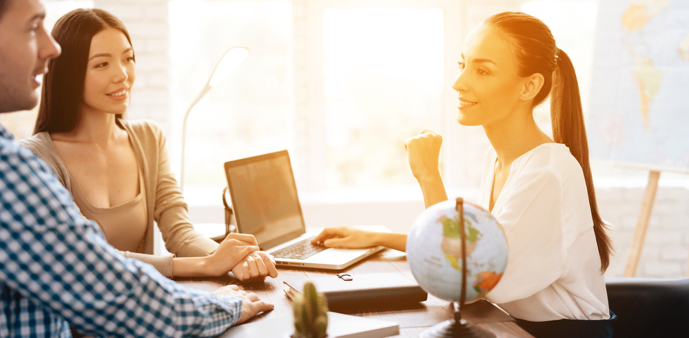 A,Young,Man,And,A,Woman,Came,To,The,Travel